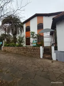 Casa com 4 Quartos para alugar, 369m² no Três Figueiras, Porto Alegre