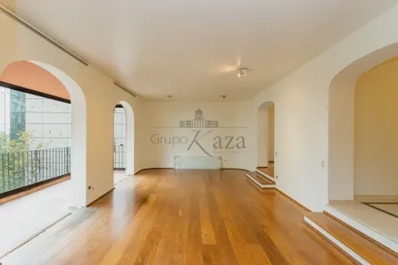 Apartamento com 4 Quartos à venda, 370m² no Cerqueira César, São Paulo