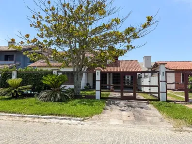 Casa com 3 Quartos à venda, 213m² no , Imbé