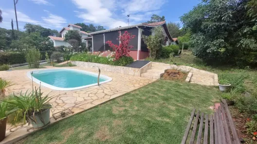Fazenda/Sítio com 3 Quartos à venda, 1000m² no Centro, Pinhalzinho