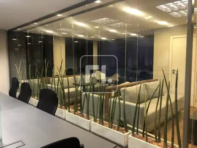 Sala Comercial para venda ou aluguel, 214m² no Vila Olímpia, São Paulo