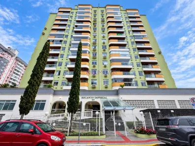 Apartamento com 3 Quartos para alugar, 100m² no Campinas, São José