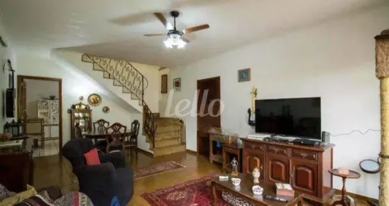 Casa com 3 Quartos à venda, 209m² no Vila Moinho Velho, São Paulo