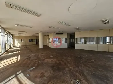 Sala Comercial para venda ou aluguel, 607m² no Centro Histórico, Porto Alegre