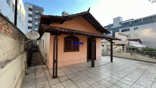Imóvel Comercial com 4 Quartos para alugar, 153m² no Barreiro, Belo Horizonte