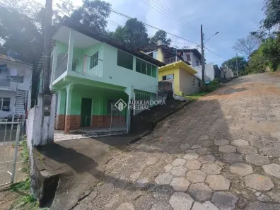 Casa com 3 Quartos à venda, 121m² no Ponta de Baixo, São José