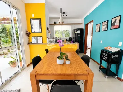 Casa com 3 Quartos à venda, 120m² no Campeche, Florianópolis