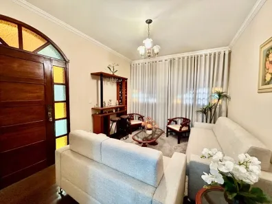 Casa com 3 Quartos à venda, 237m² no Barreiro, Belo Horizonte