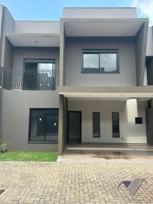 Casa de Condomínio com 3 Quartos à venda, 143m² no São Cristóvão, Cascavel