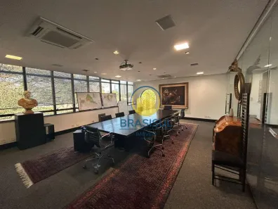 Prédio Comercial à venda, 650m² no Jardim Everest, São Paulo