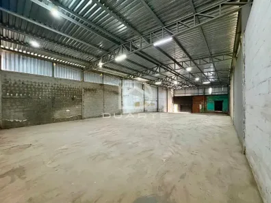 Galpão/Depósito/Armazém à venda, 360m² no Nova Vila Jaiara, Anápolis