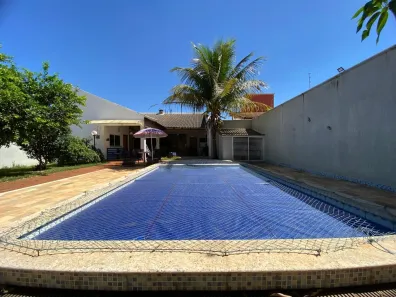 Casa com 5 Quartos à venda, 562m² no Morada da Colina, Uberlândia