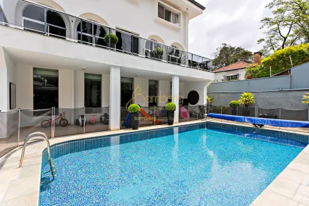 Casa com 4 Quartos à venda, 582m² no Chácara Monte Alegre, São Paulo