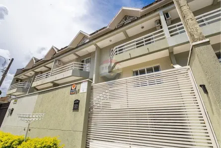 Sobrado com 3 Quartos à venda, 213m² no Seminário, Curitiba