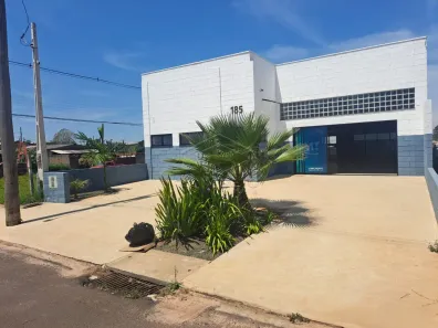 Galpão/Depósito/Armazém para alugar, 218m² no Jardim Riviera, Botucatu