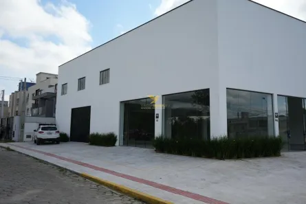 Galpão/Depósito/Armazém à venda, 582m² no Santa Regina, Camboriú