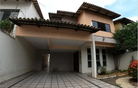 Sobrado com 4 Quartos para alugar, 198m² no Jardim América, Goiânia