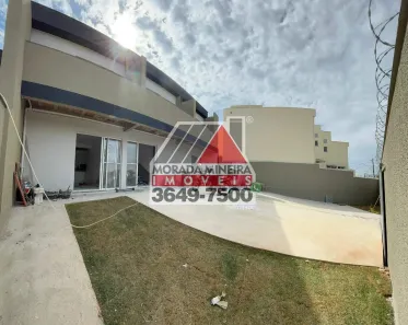 Casa com 2 Quartos à venda, 66m² no Petrópolis, Santa Luzia