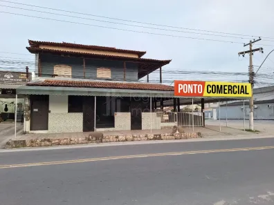 Ponto Comercial com 5 Quartos para alugar, 450m² no Centro, Araruama
