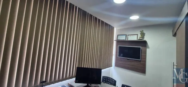 Sala Comercial à venda, 24m² no Centro, Duque de Caxias