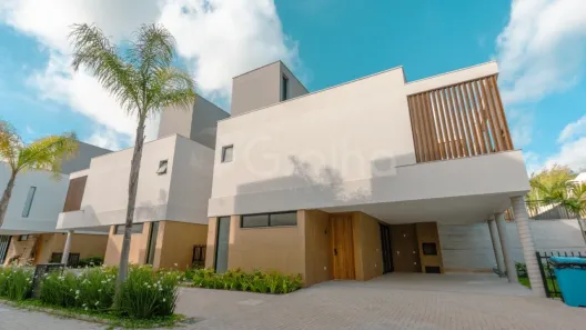 Casa com 3 Quartos à venda, 287m² no Cacupé, Florianópolis