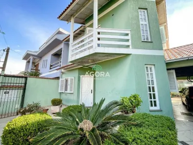 Casa com 3 Quartos para alugar, 250m² no Harmonia, Canoas