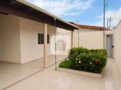 Casa com 3 Quartos à venda, 300m² no Miranda, Araguari