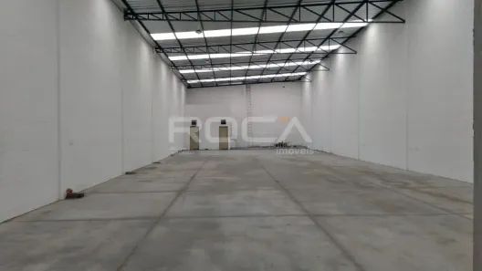 Galpão/Depósito/Armazém à venda, 600m² no Jardim Zara, Ribeirão Preto