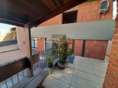 Casa com 3 Quartos à venda, 280m² no Jardim Peri Peri, São Paulo