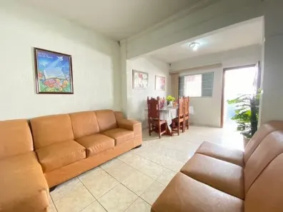 Casa com 3 Quartos à venda, 98m² no Planalto, Uberlândia