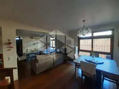 Casa com 3 Quartos para alugar, 206m² no São Sebastião, Porto Alegre
