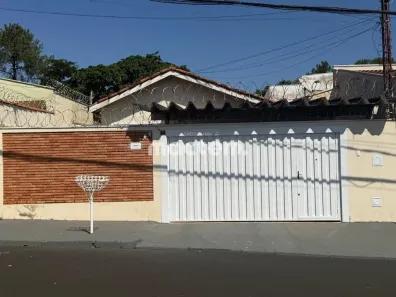 Casa com 5 Quartos à venda, 135m² no Independência, Ribeirão Preto