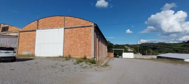 Galpão/Depósito/Armazém para alugar, 700m² no Colina de Flores, Flores da Cunha