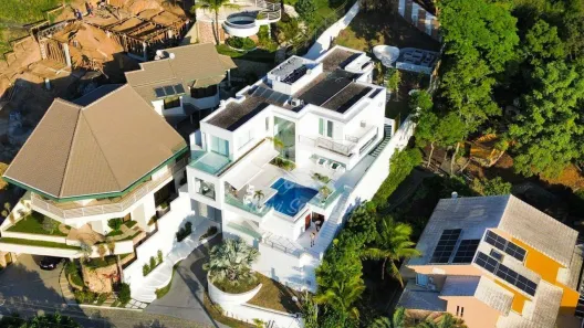 Casa de Condomínio com 4 Quartos à venda, 1400m² no Charitas, Niterói