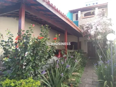 Casa com 4 Quartos à venda, 340m² no Centro, Campos dos Goytacazes
