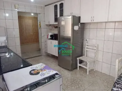 Casa com 3 Quartos à venda, 154m² no Metalúrgicos, Osasco