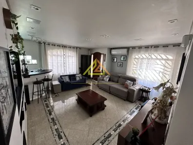 Casa de Condomínio com 3 Quartos à venda, 235m² no Vila Mariza Mazzei, São Paulo