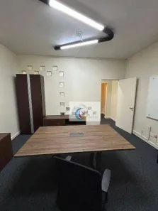 Sala Comercial para alugar, 241m² no Bela Vista, São Paulo