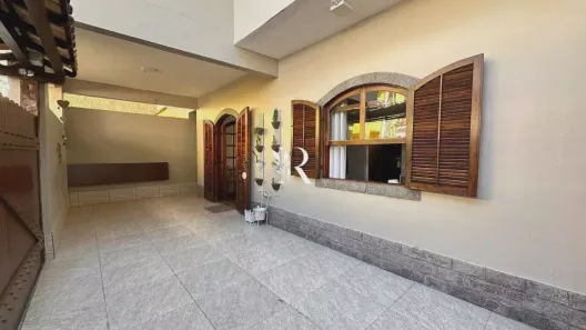 Casa com 2 Quartos à venda, 90m² no Pedro do Rio, Petrópolis
