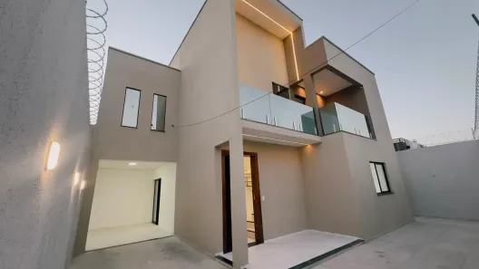 Sobrado com 4 Quartos à venda, 300m² no Parangaba, Fortaleza