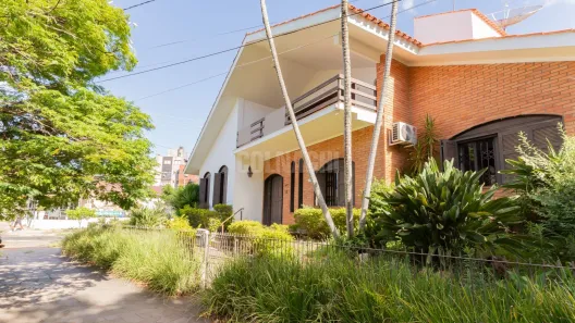 Casa com 6 Quartos à venda, 406m² no Chácara das Pedras, Porto Alegre