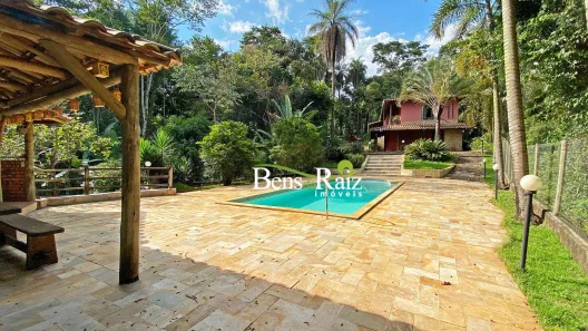 Casa de Condomínio com 5 Quartos à venda, 355m² no Jardins de Petrópolis, Nova Lima