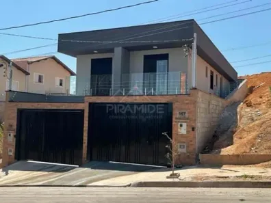 Sobrado com 3 Quartos à venda, 156m² no Centreville, Poços de Caldas