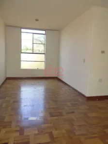 Apartamento com 3 Quartos à venda, 77m² no Zona 7, Maringá