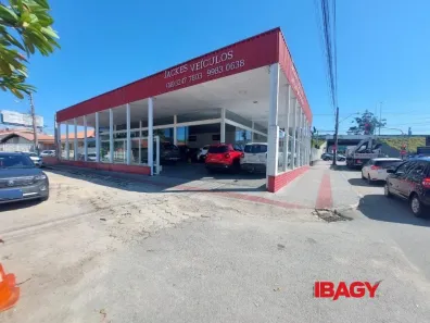 Ponto Comercial para alugar, 390m² no Kobrasol, São José