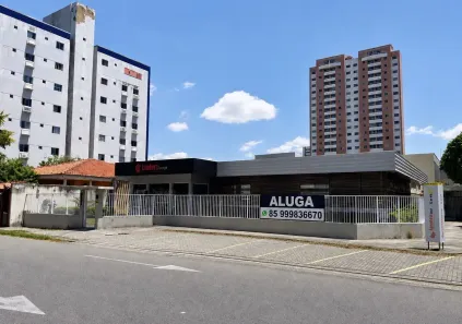 Imóvel Comercial com 8 Quartos para alugar, 700m² no Dionisio Torres, Fortaleza