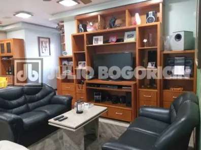 Casa com 3 Quartos à venda, 320m² no Taquara, Rio de Janeiro
