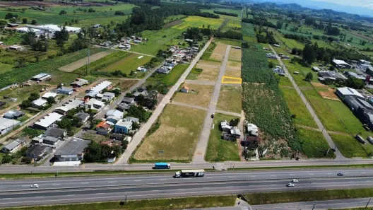 Lote/Terreno à venda, 611m² no , Sombrio