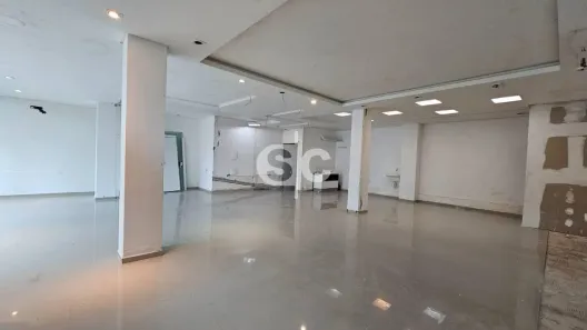 Sala Comercial para alugar, 120m² no Ariribá, Balneário Camboriú
