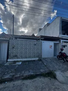 Casa com 3 Quartos à venda, 160m² no Palmeira Imperial, Campina Grande